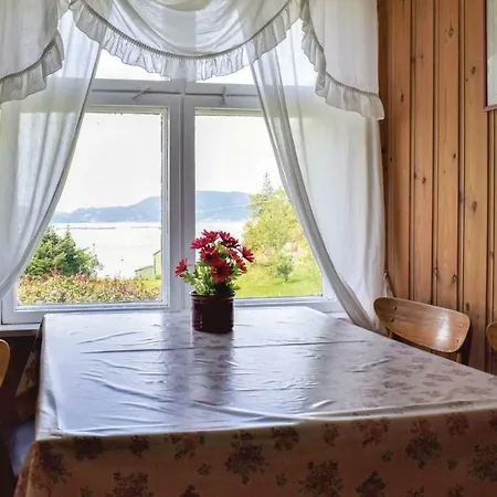 Skanevikstrand Semesterbostad Skånevik